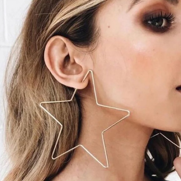 Jewelry - 2 for $20 Gold tone large star wire earrings